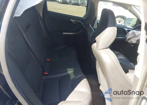 2013 Volvo Xc60 T6/T6 Platinum/T6 Premier Plus/T6 R-Design/T6 R-Design Platinum/T6 R-Design Premier Plus from USA, damaged, VIN YV4902DZ6D2418937